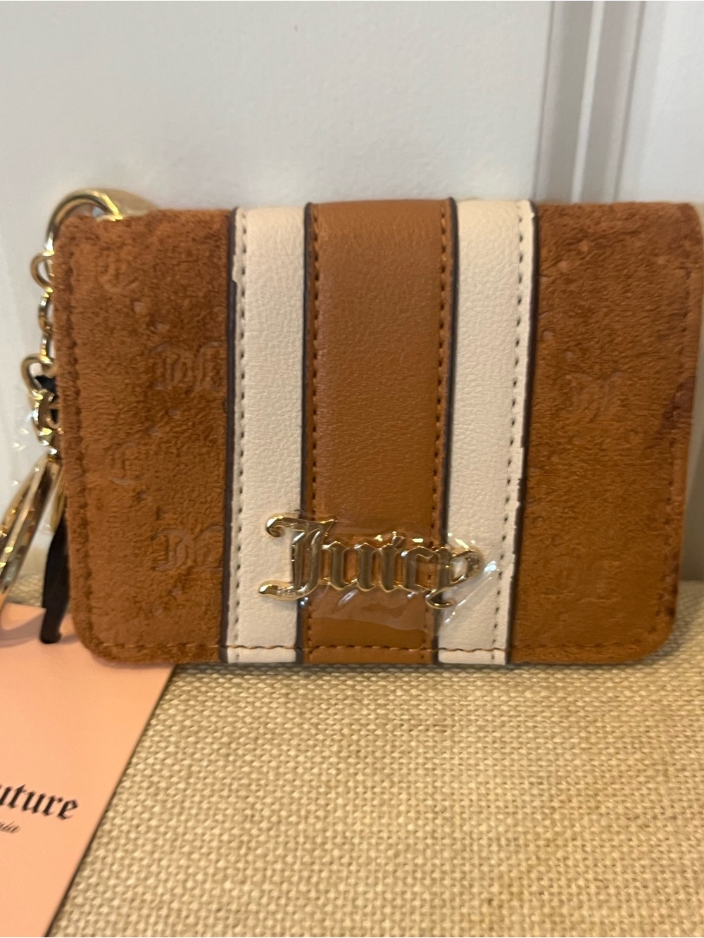 NWT JUICY COUTURE BRIGHT & BOLD CARD CASE/KEY FOB- CINAMMON